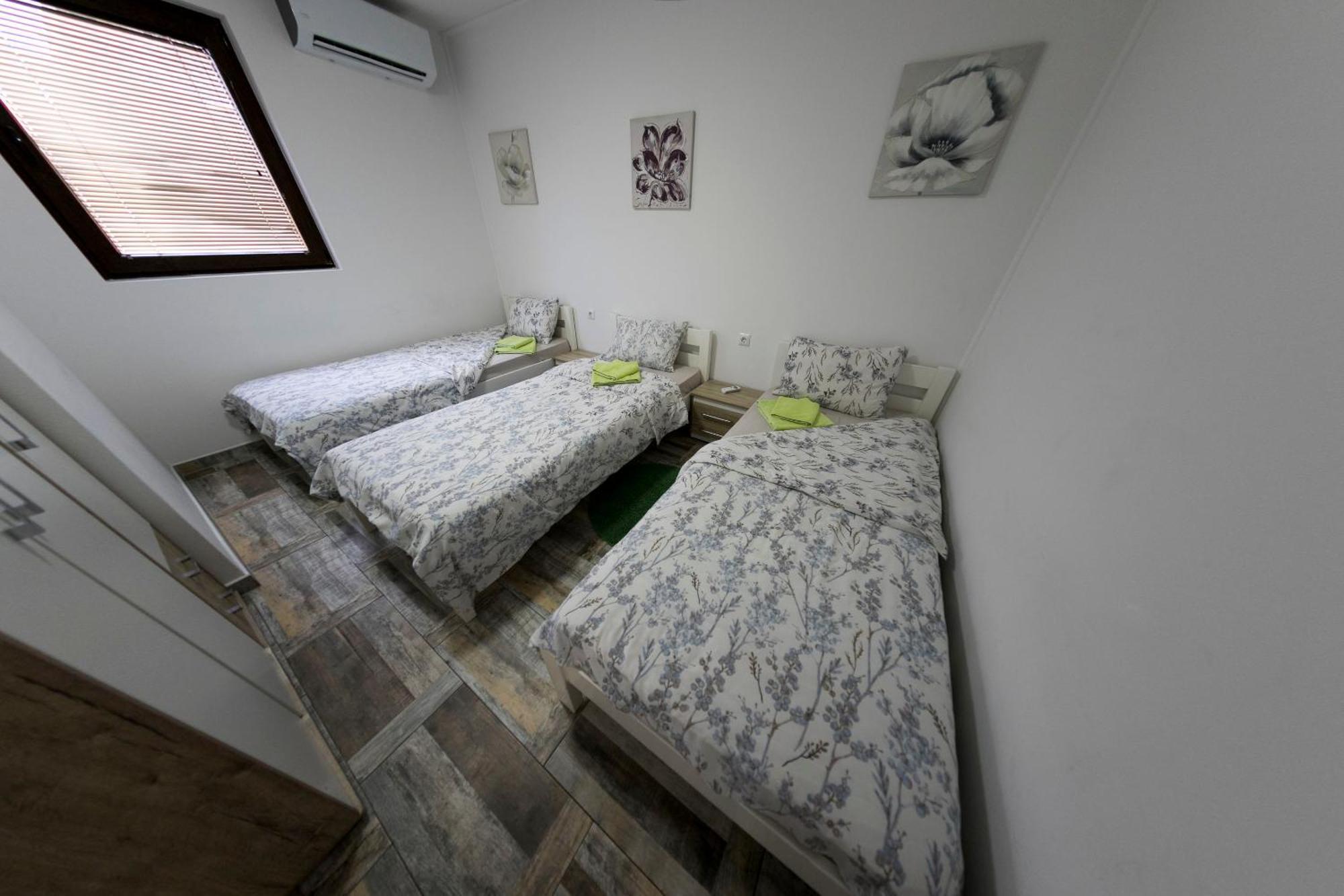 Holiday home Homes Pozitiva